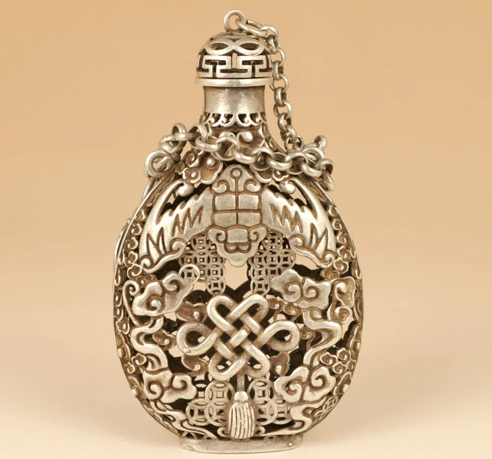 Chna Tibet-silver Copper HAND-CARVED HOLLOW DRAGON STATUE ROYAL OLD SNUFF BOTTLE