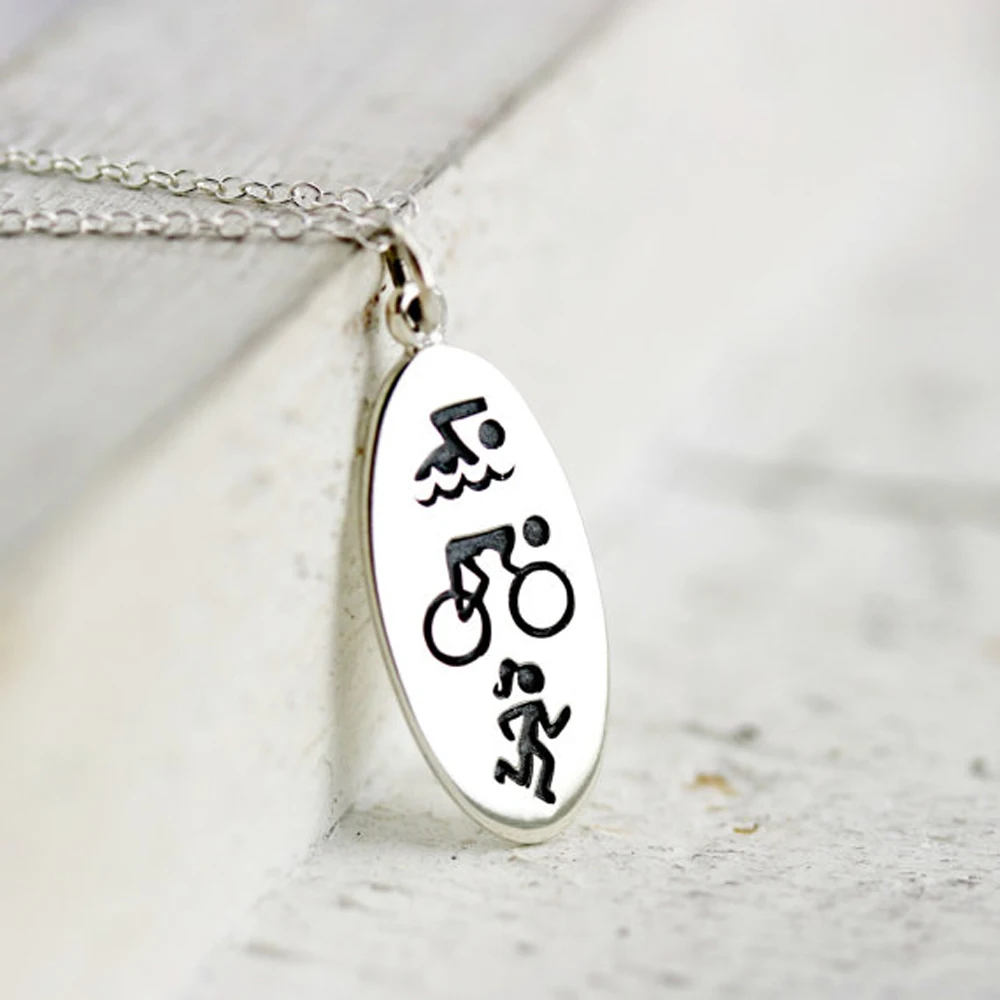 

EUEAVAN 30pcs Antique Silver Plated Triathlon Pendant Necklace Swimming Cycling Running Signature Jewelry