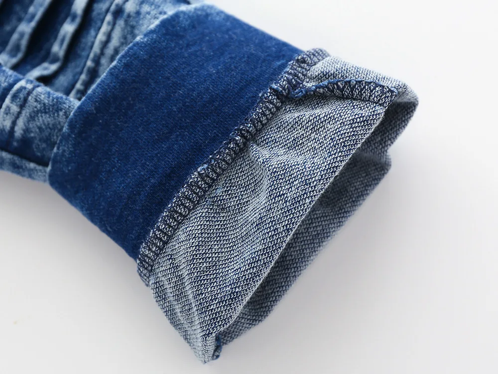 9059701776_457880003