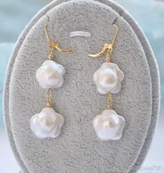 

Z5681 WOW 16mm WHITE plum blossom coin PEARL dangle earrings