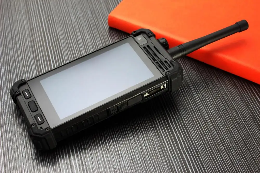Original Runbo M1 Waterproof Phone IP67 Rugged Android 6.0 Smartphone MTK6735 5W DMR Radio VHF UHF PTT Radio 4G LTE FDD 5200MAH