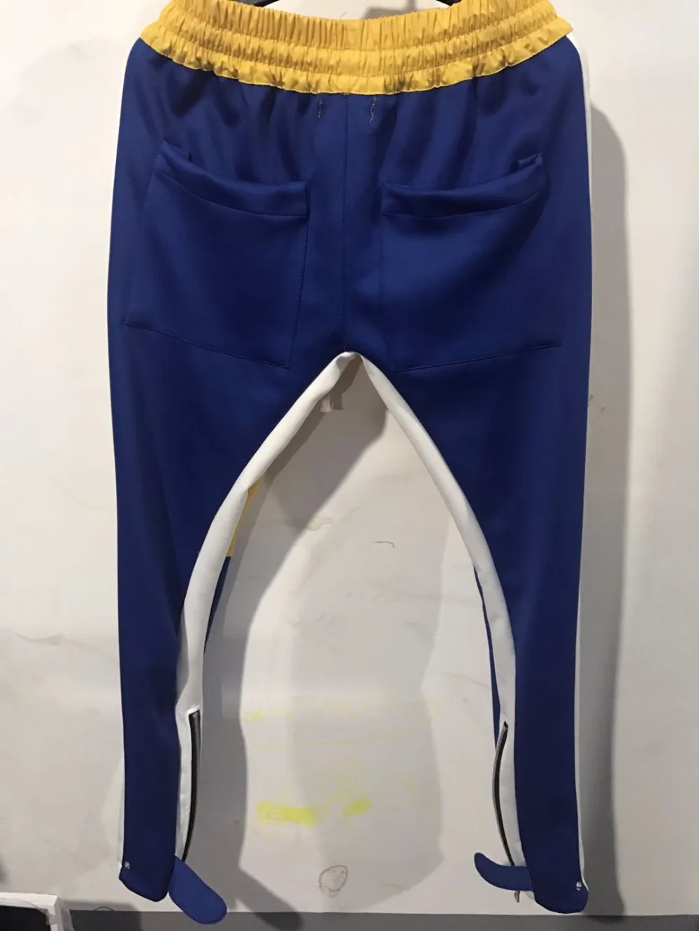 8639599059_2135436081