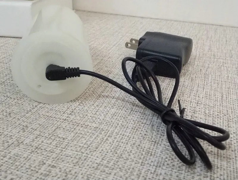 Набор из 4 перезаряжаемых USB Powerd led столба парафиновые свечи волнистые края 7 5 см