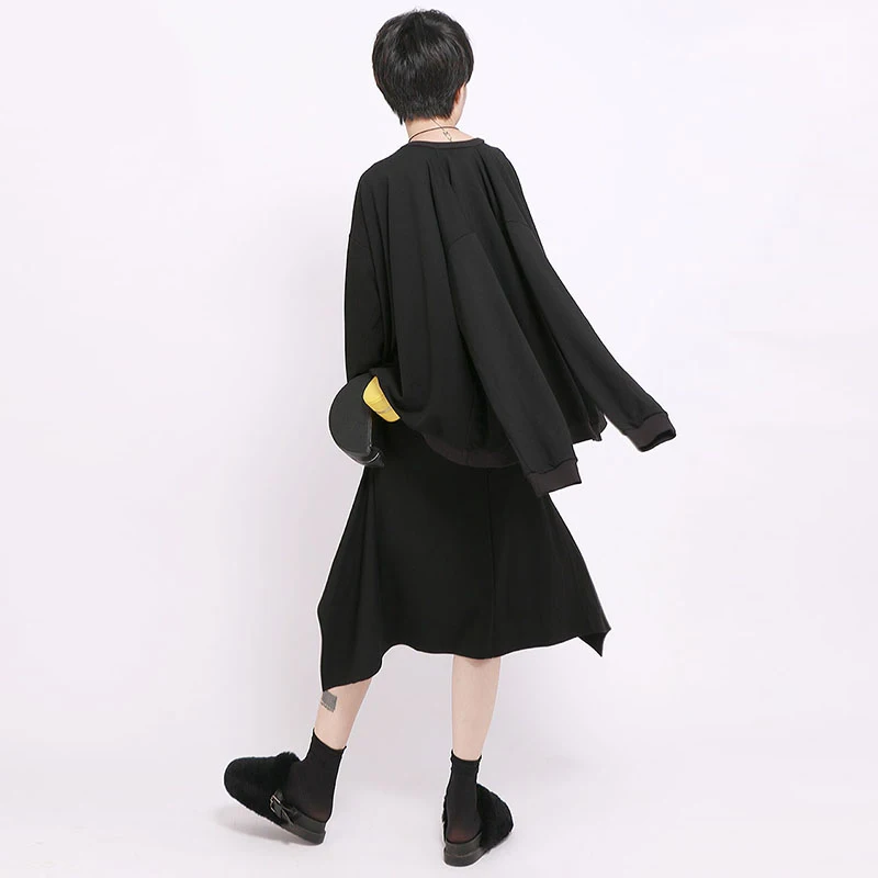 [EAM] 2019 New Spring Round Neck Logn Sleeve Black Personality Stitching Loose Big Size Sweatshirt Women Fashion JH716