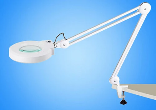 table clamp magnifying glass