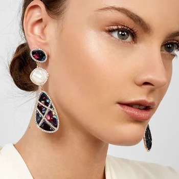 

Girlgo New Design Colorful Dangle Long Earrings Women Charm Crystal Drop Earrings Bohemia Resin Stone Pendant Statement Jewelry