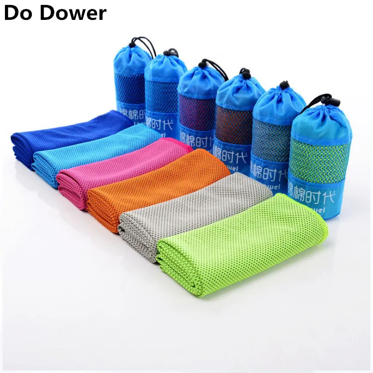 полотенце для спорта из микрофибры. спортивное полотенце из микрофибры. спортивное полотенце из микрофибры. полотенце из микрофибры декатлон. полотенце joma из микрофибры.