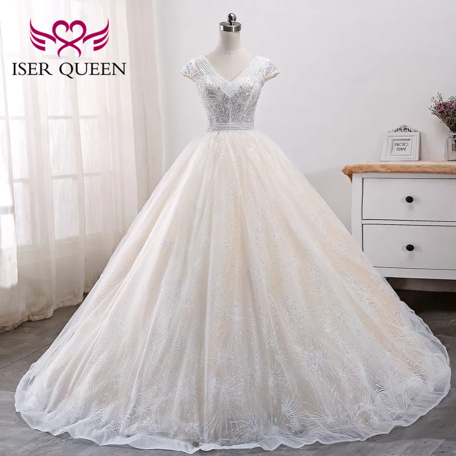 

V neck Heavy Beading Europe Fashion Wedding Dress 2019 Short Sleeve V neck Embroidery Arab Wedding Gown Robe De Mariee WX0003