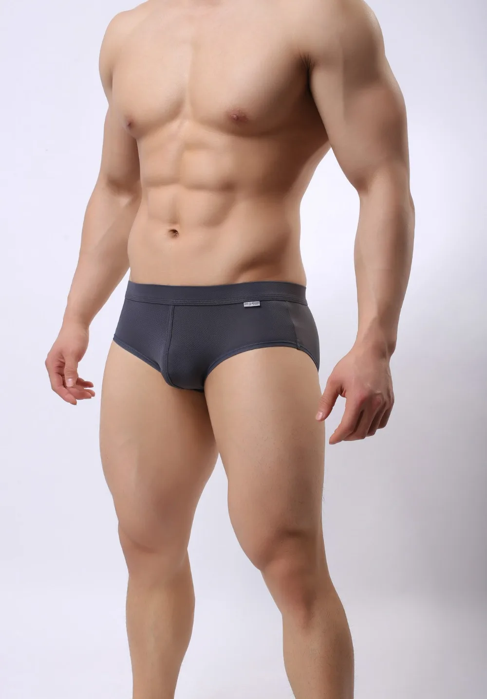 B1144gray3