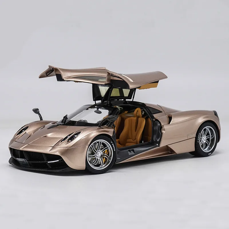 Welly 1:18 Масштаб литья под давлением суперавтомобиль модель игрушки для Pagani Huayra спортивный автомобиль имитация сплава автомобиль игрушка модель с оригинальной коробкой - Цвет: Золотой