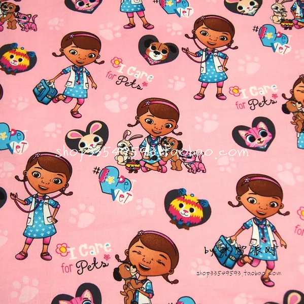 140 см ширина Doc Mcstuffins Розовый фон хлопковая ткань для девочек Одежда для шитья постельных принадлежностей домашний текстиль лоскутное DIY-AFCK088
