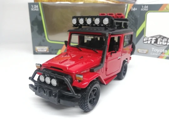 Двигатель MAX 1:24 Toyota FJ40 красный сплав модель автомобиля литья под давлением металлические игрушки подарок на день рождения для детей мальчик