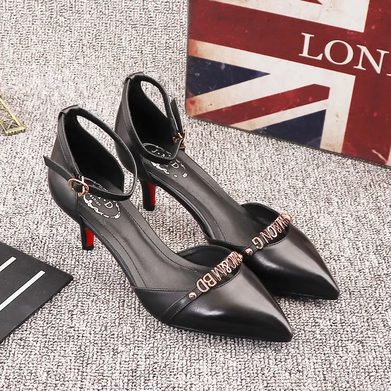 

2018 new Korean version of the wild leather toe layer leather stiletto heels.
