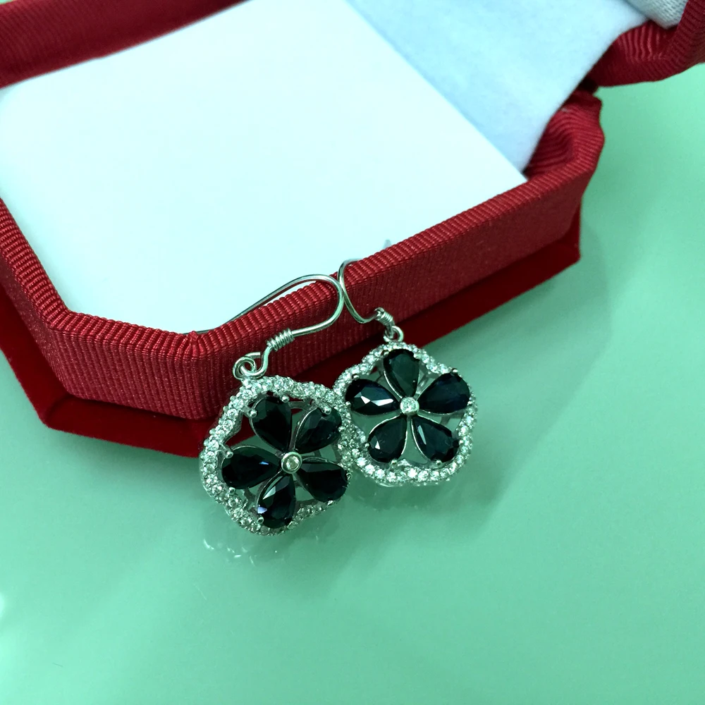 sapphire earrings flower design