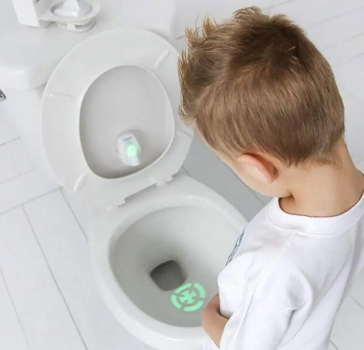 toddler-target-toilet-light-helps-potty-train-9632