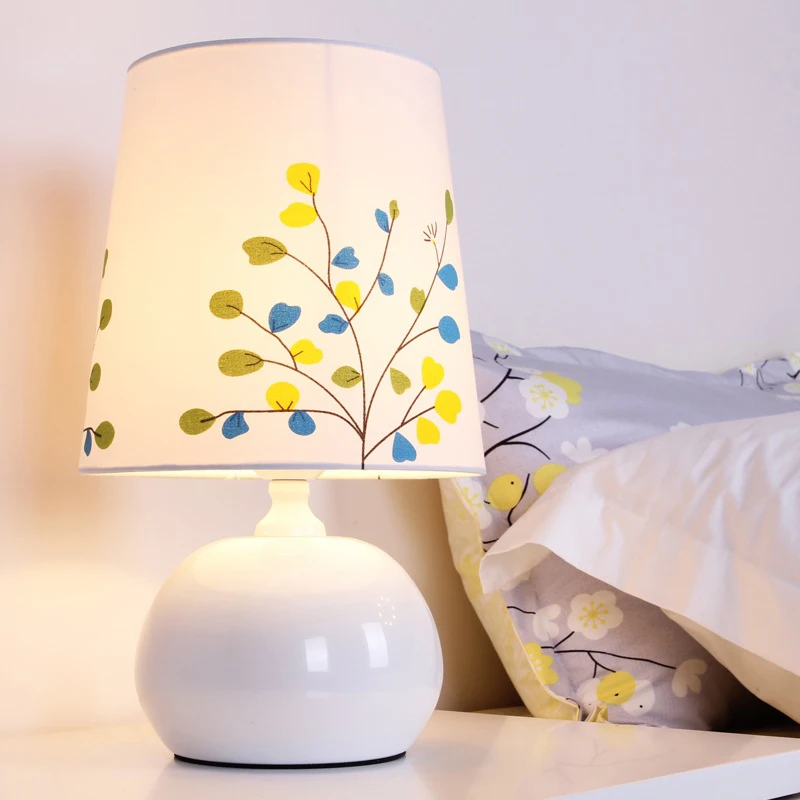 

Dimmable LED Table Lamp Creative Pastoralism Modern Saving Energy Lights Bedside Bedroom Study Room Desktop Decoration Luminary