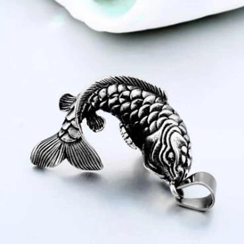 

2019 New Fashion Mens Goldfish Hooked 3D Koi Fish Pendant Necklace In Stainless Steel Mythical Ocean Jewelry Dropshipping