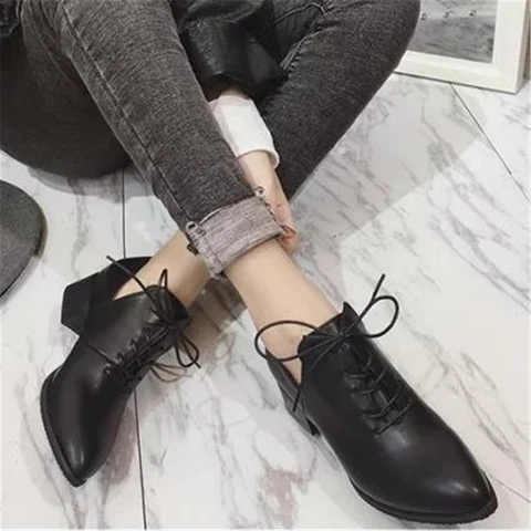 sapatos femininos elegantes