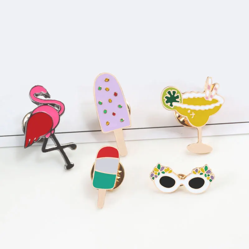 

1 Piece Metal Cartoon Brooches For Woman Cute Enamel Lapel Pin Men Brooch Flamingo Ice Cream Icon Badge Hat Bag Jackets Jewelry