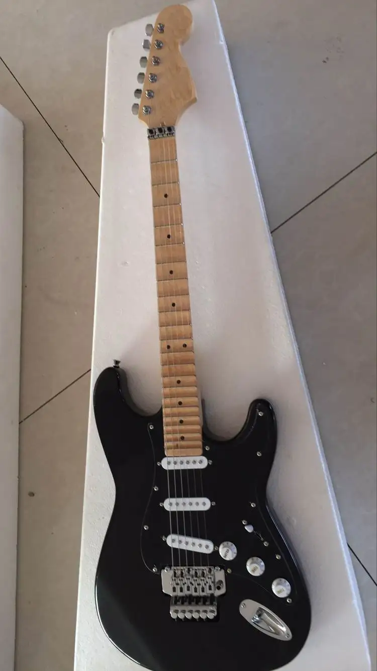 

Wholesale New Arrival Yngwie Malmsteen STR Electric Guitar Scalloped maple fretboard Top Quality In Black 170106