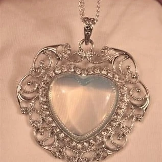 Lacy Swirled Heart Rhinestones Rim Clear Opalescent Natural Stone Necklace