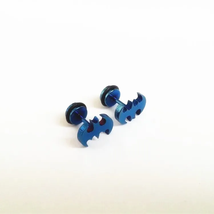 Серьги гвоздики из титановой стали с изображением Бэтмена|batman earrings|barbell stud
