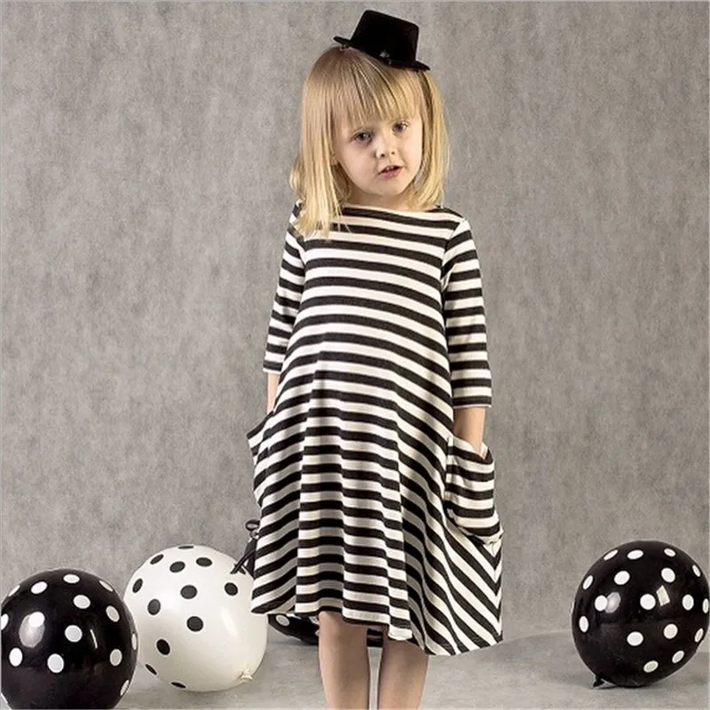 

2018 New Styles Autumn Family Matching Outfits Mother Or Daughter Dress Casual Fall black and white Striped Dress BD221