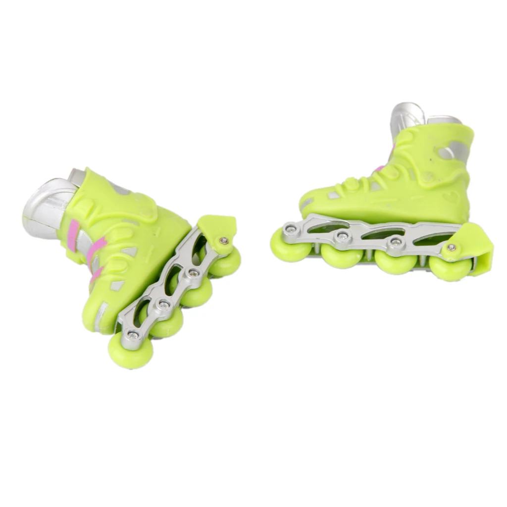 One Pair ABS Plastic Finger Roller Skates, Sport Games Kids Collectibles Gift, Doll Shoes Accessory Dollhouse Green