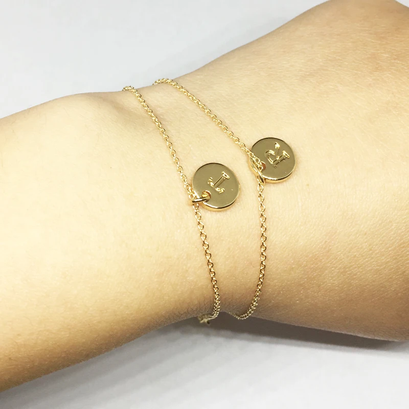 

Custom Select Disc Letter Bracelet Personalized Initial Name Bracelet Couple Charm Jewelry for Women Fashion Love Christmas Gift