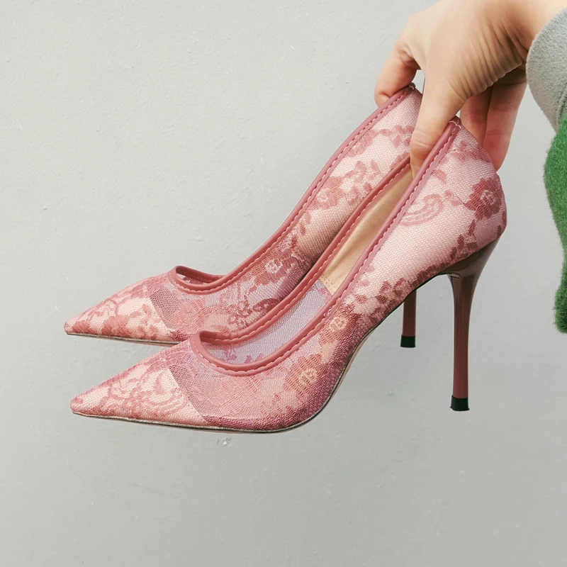 Boussac/элегантные женские туфли-лодочки на высоком каблуке; прозрачные свадебные туфли с цветочным кружевом; женская пикантная обувь для вечеринок с острым носком; SWB0107
