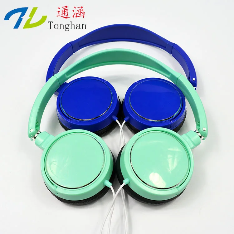

CLU003 3.5mm Earphones Headsets Stereo Earbuds For mobile phone MP3 MP4 For PC