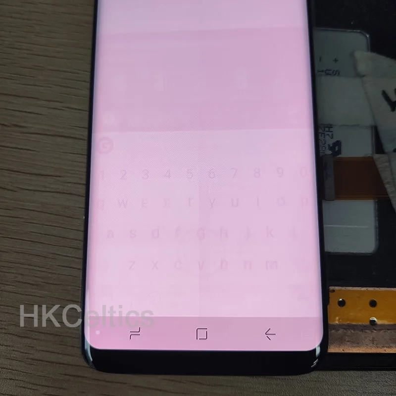 samsung-galaxy-s8-plus-lcd-with-big-visible-red-burn-shadow-(1)