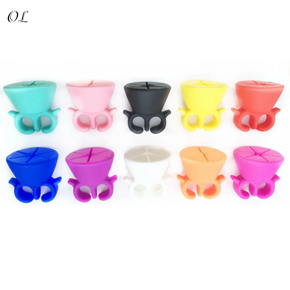 

1 PC DIY Nail Oil Gel Manicure Stand Wearable Nail Polish Holder Silicone Finger Ring Drying Rack Organizer Nail Art Tools!