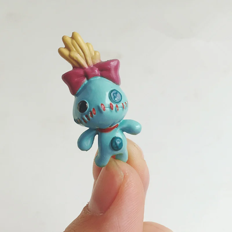 

60piece 2cm original kawaii Stitch Scrump Action figure toys stitch DIY figures microlandschaft toys