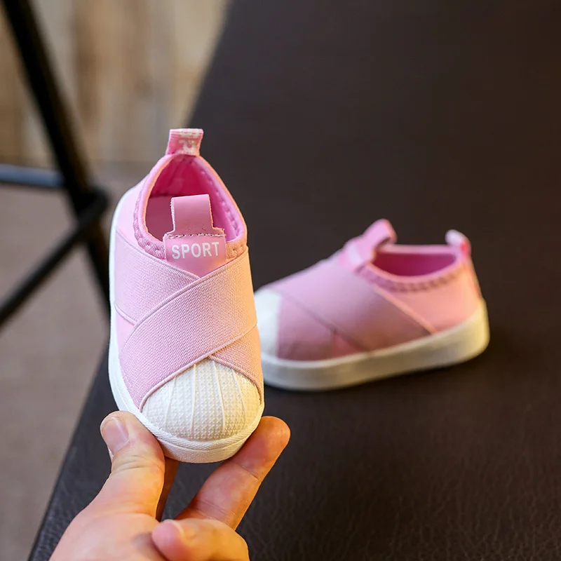 Модная детская повседневная обувь для детей от 1 до 3 лет дышащая беговая Обувь для маленьких мальчиков и девочек сетчатая обувь для малышей