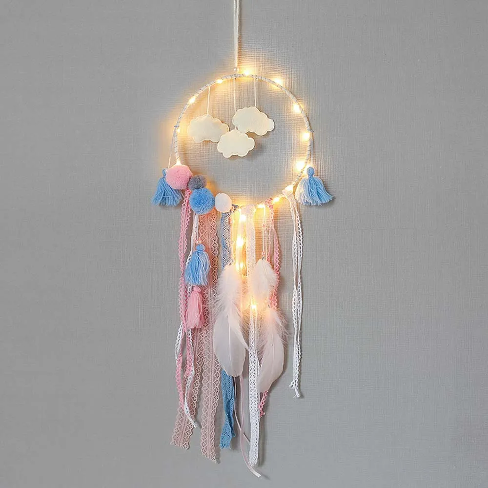 

LED Dream Catcher Cloud Feather Dreamcatcher Girl Birthday Gift Baby Room Decor Drop Shipping Aug0824