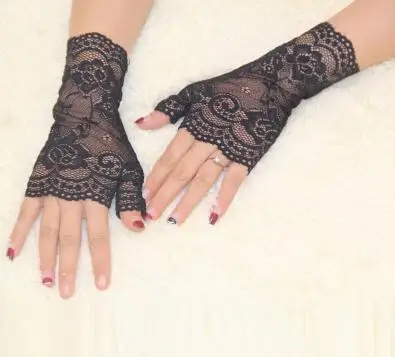 Весна и лето женские солнцезащитные короткие перчатки Модные кружевные полуперчатки сексуальные кружевные перчатки без пальцев