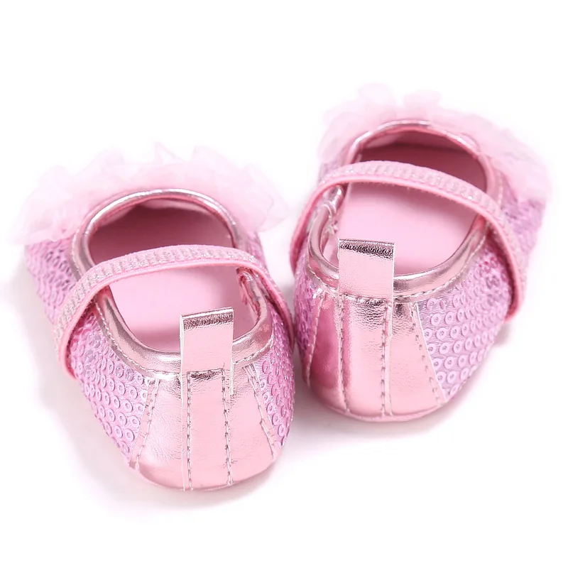 Искусственная кожа с блестками Кожа Новорожденного для маленьких девочек Мокасины, мягкая детская обувь для малышей с цветочным принтом вечерние нескользящая обувь для колыбельки