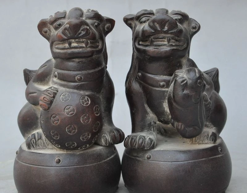 Старый китай zisha Керамика fengshui Стенд Барабаны foo dog лев зверь играть в мяч статуя