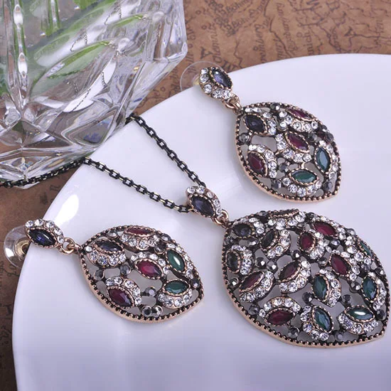 Retro Turkey Stone Jewelry Sets Fashion Anti gold Earing Necklace For
