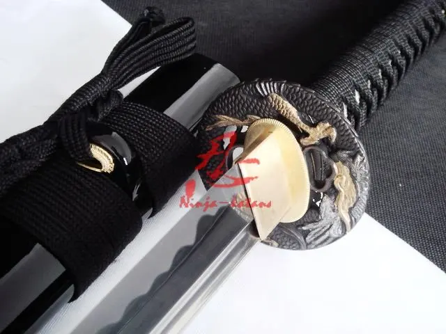

Handmade japanese katana black dragon tsuba sharpened