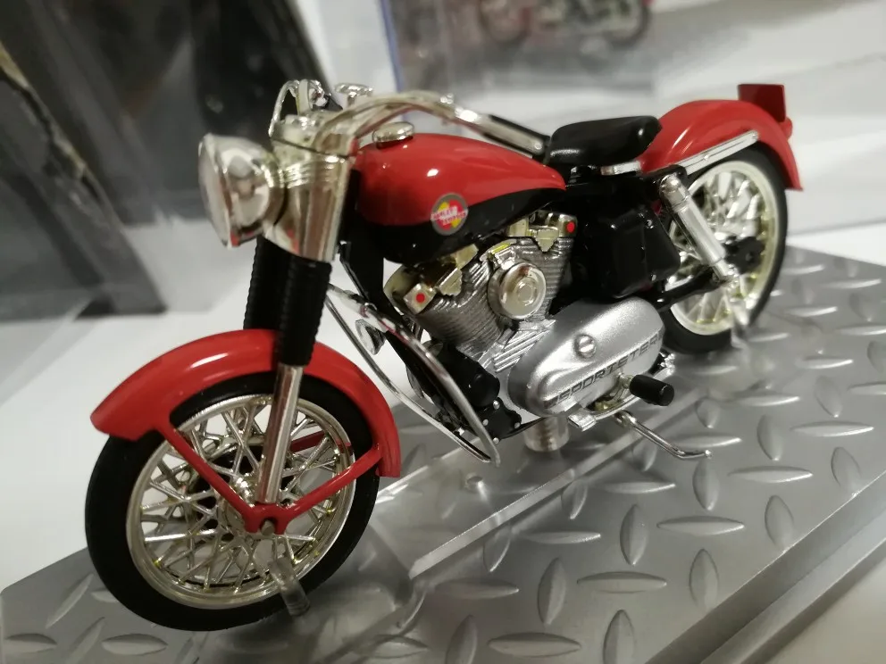 I XO 124 HARLEY DAVIDSON XL Sportster 1957 motorcycle alloy model Car