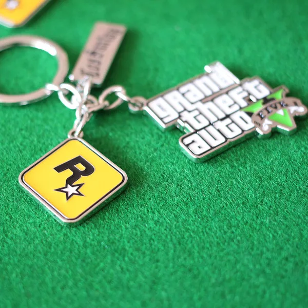 PS4 GTA 5 брелок с рисунком из игры Grand Theft Auto 5 брелки подарок для мужчин поклонников Xbox PC Rockstar брелок держатель брелок ювелирные изделия - Цвет: Yellow Green