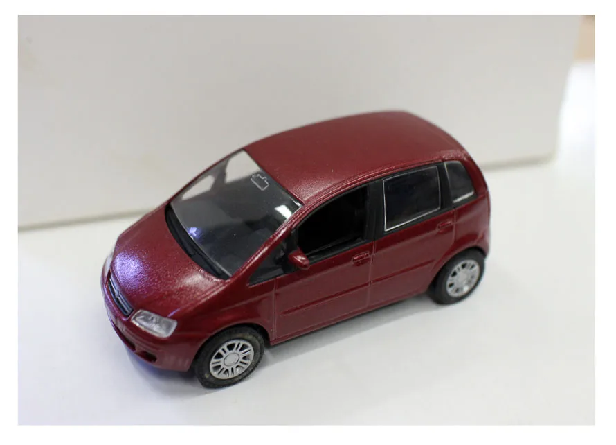 N orev 1:64 FIA T IDEA бутик игрушки из сплава для детей Детские модель оригинальная