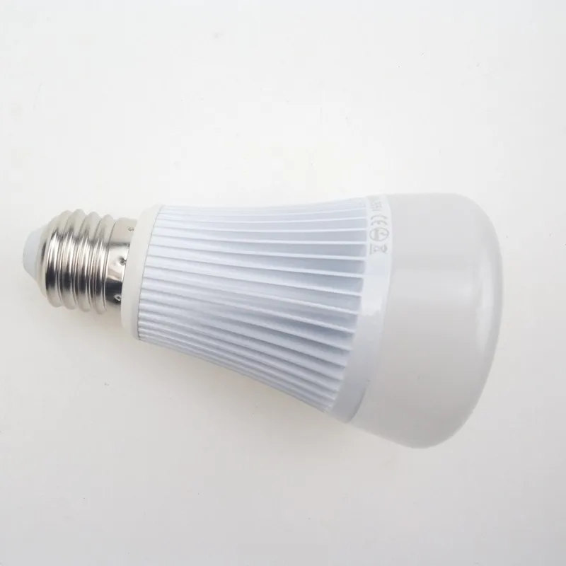 8W E27 Milight bulb 2