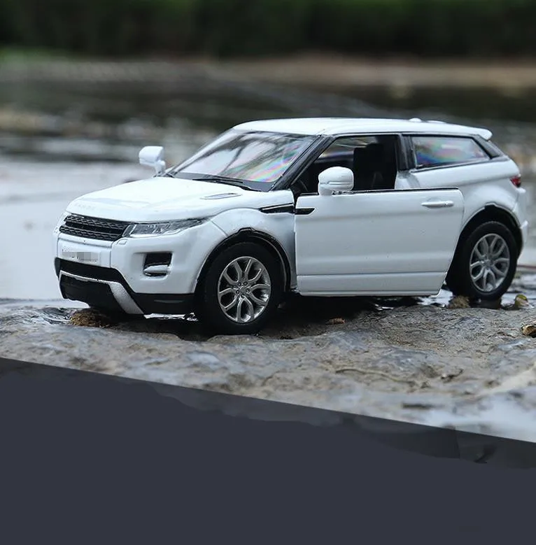 

Range rover 1:36 alloy pull back car toys diecast metal model toy vehicles collection model toy car boy's gifts free shipping