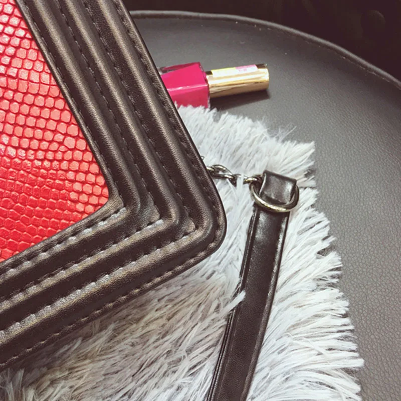 Women Crocodile PU Leather Messenger Bag Luxury Handbags Female Designer Shoulder Bag Chain Shoulder Strap Flap Bags SS0300 (6)