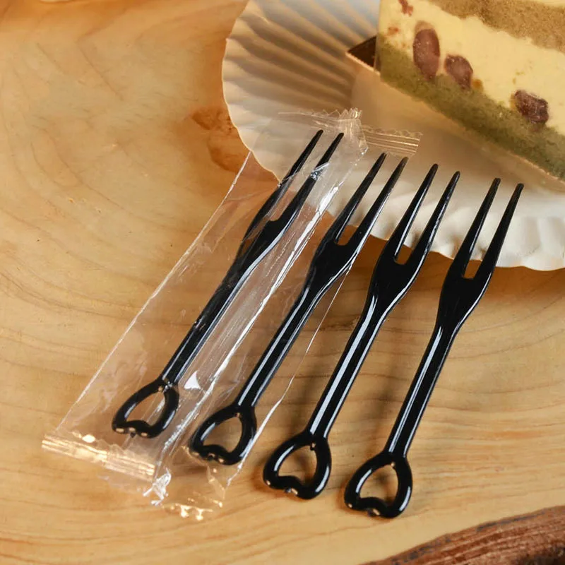 

200 Pcs Disposable Fork Individually Wrapped Black Plastic Forks Wedding Party Birthday Disposable Fork Fruit Salad Dessert