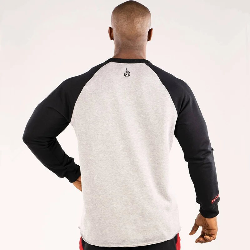 9678026446_236561392