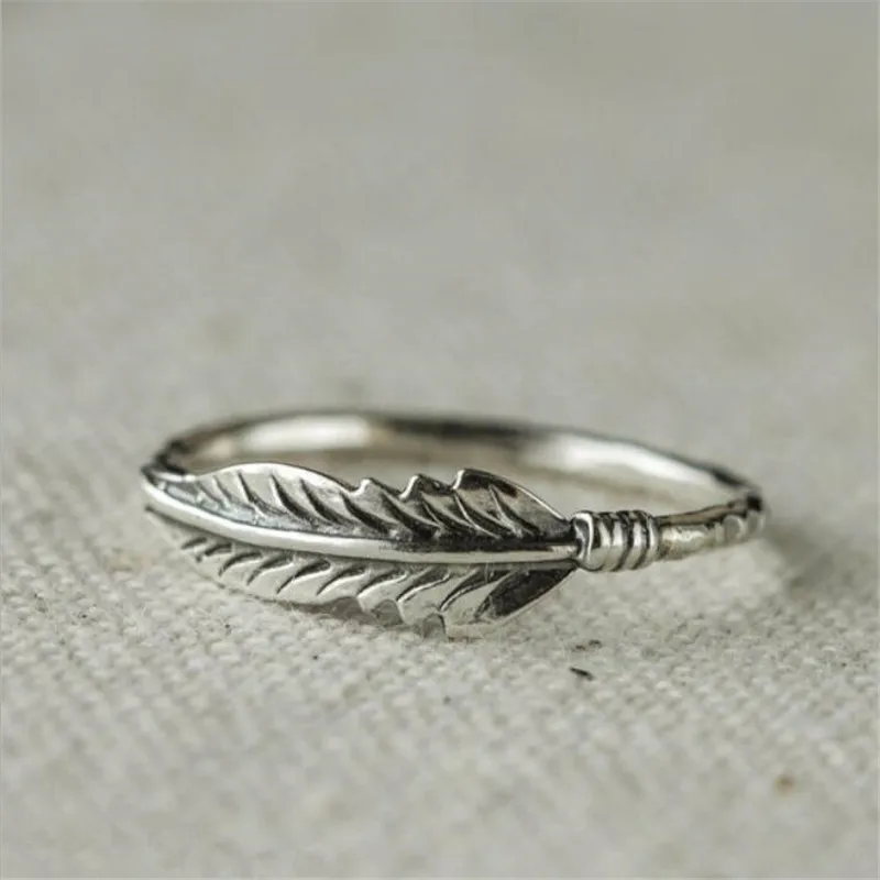 

Sunmall Retro plated silver Color feather woman ring engagement ring Europe simple ornament Ring Girl Birthday Jewelry Gift